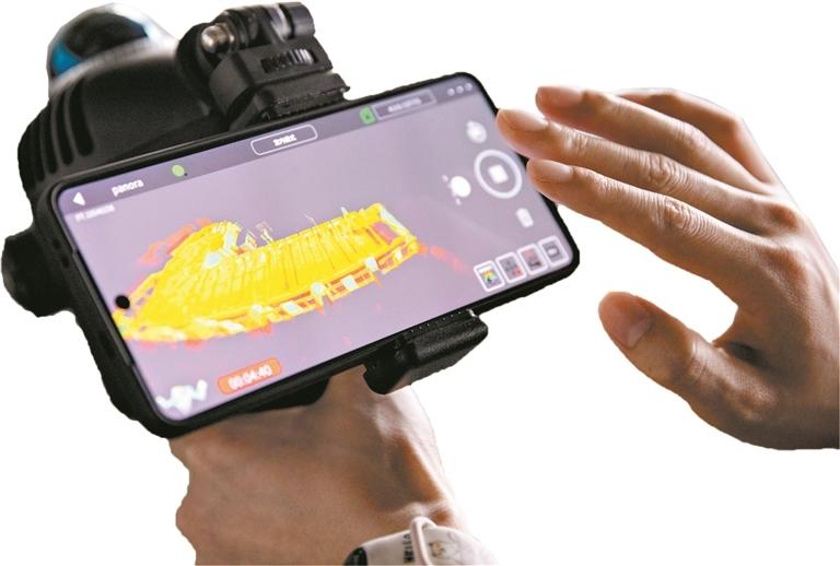 “发现广州新质生产力”一线调研“布匹市场”来了找布机器人(图4)