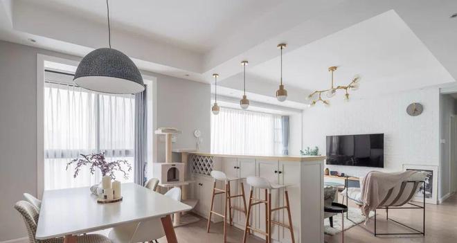 kaiyun入口：为什么横厅越来越受欢迎？原来客厅这么设计是真的“香”！(图6)