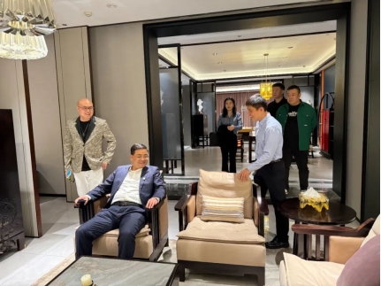 全联家具装饰业商会秘书长张仁江一行莅临卓木王参观指导(图5)