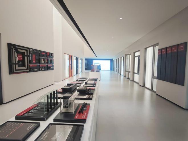 革新家居设计维朗迪迪帕豪系统门窗引领行业新风尚(图2)