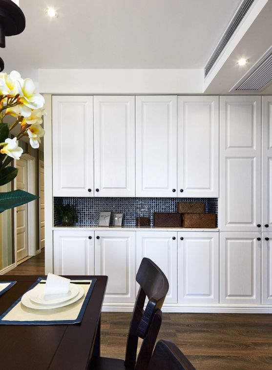 参观朋友简约美式设计全屋用色大胆优雅不失灵动(图5)