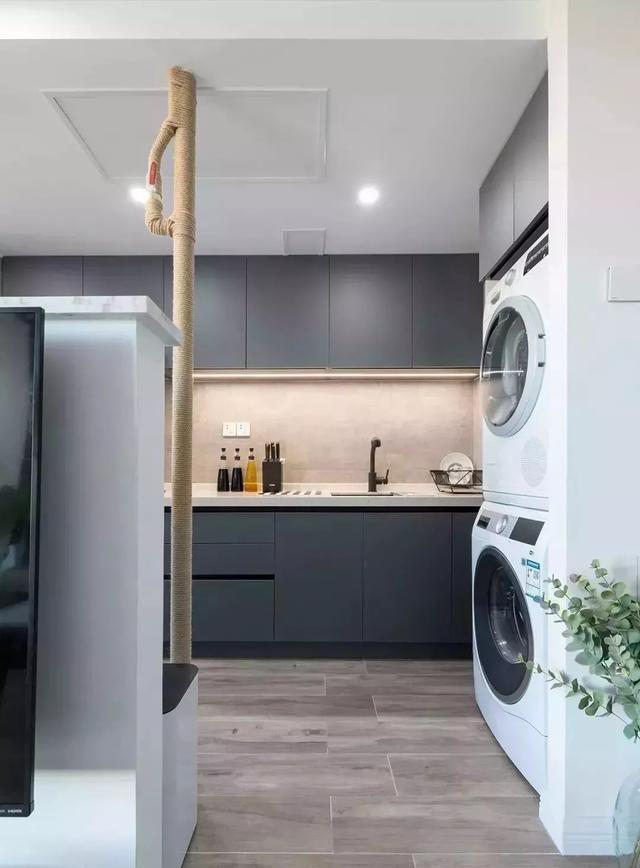 以蓝色作为主色调打造简约又优雅的67平小户型二居室(图4)