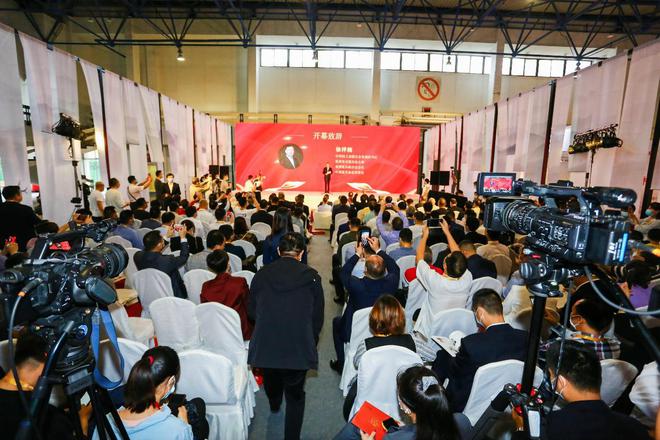 kaiyun网站：北京红木家具展10月开启：打造东方生活美学盛典(图4)