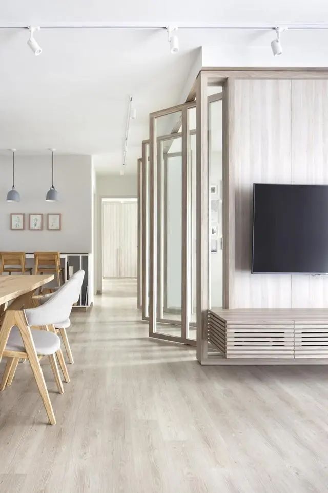 101㎡不止好看还好住电视墙后腾出一间房靠窗打地台用来休闲(图2)