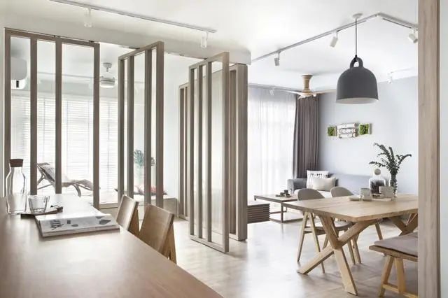 101㎡不止好看还好住电视墙后腾出一间房靠窗打地台用来休闲(图8)