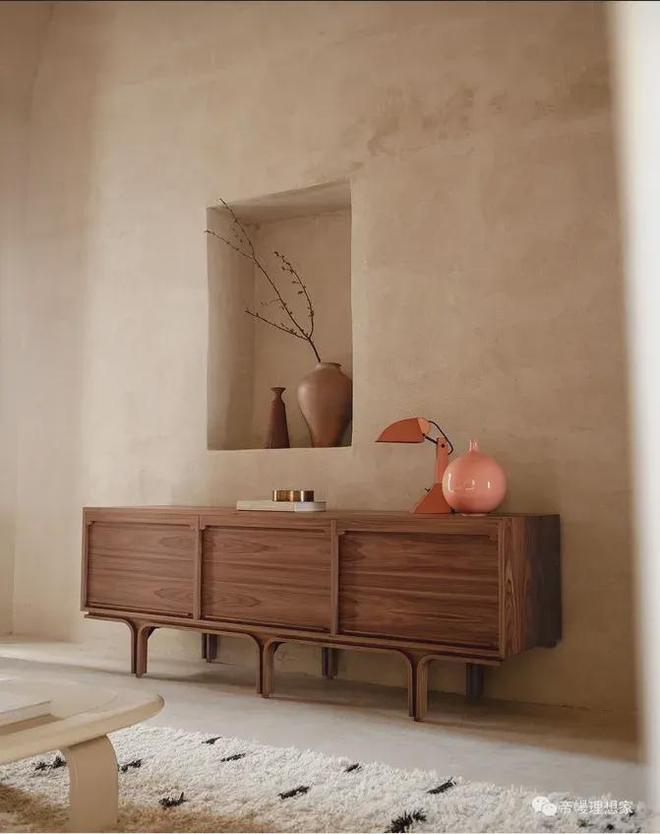 剪刀石头布家居大师设计的Tacchini让中古风的家显贵10倍！(图5)