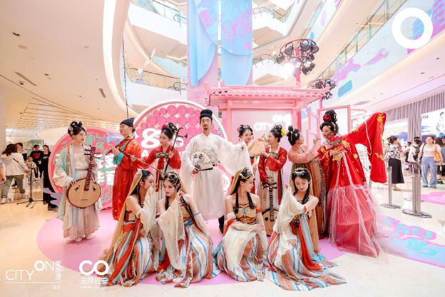 kaiyun网站：整活儿！西安商业正在疯狂输出自己的“IP方法论”(图2)