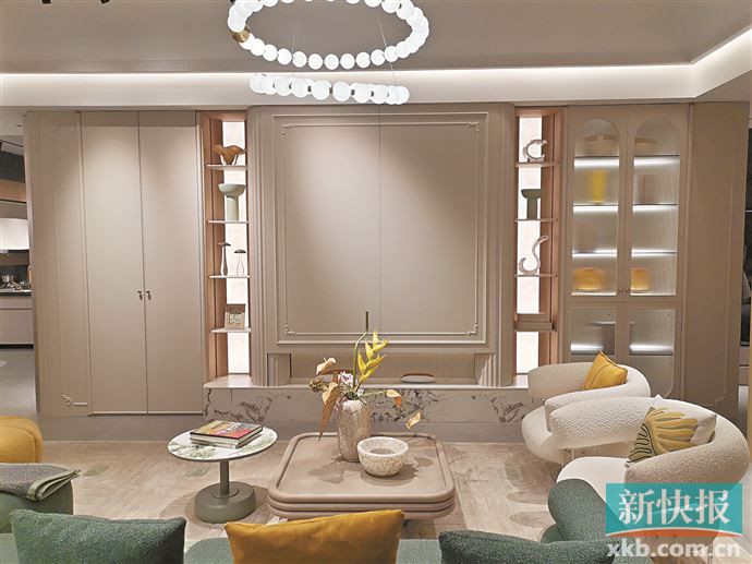 “金牌厨柜”改名“金牌家居”新瓶仍装旧酒？