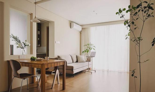 年轻人56平温馨原木调小家让人多巴胺上升的轻中古小家顺利落成(图2)