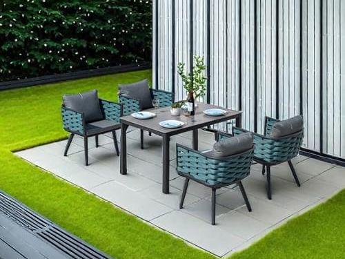 盘点户外休闲桌椅的材质、设计、应用场景的特点(图2)