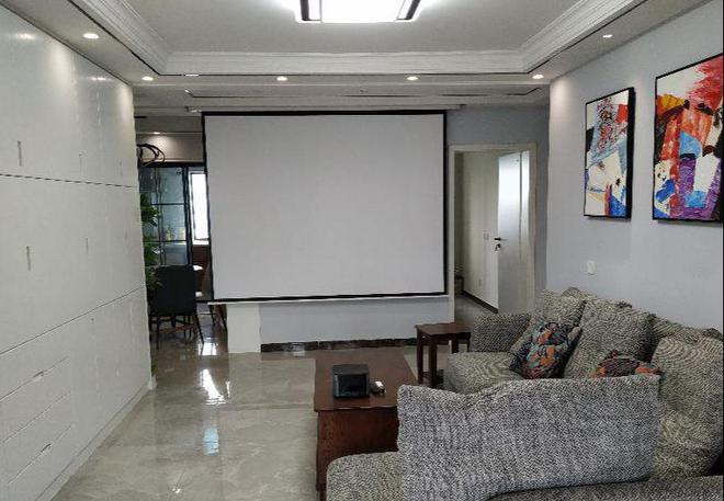 kaiyun：128㎡软装硬装花25万厨房窗户向内开入住后让人哭笑不得(图2)