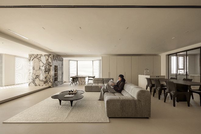 kaiyun网站：太原270㎡现代家居：极简设计中的自然诗意(图7)