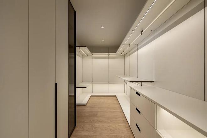 kaiyun网站：太原270㎡现代家居：极简设计中的自然诗意(图21)