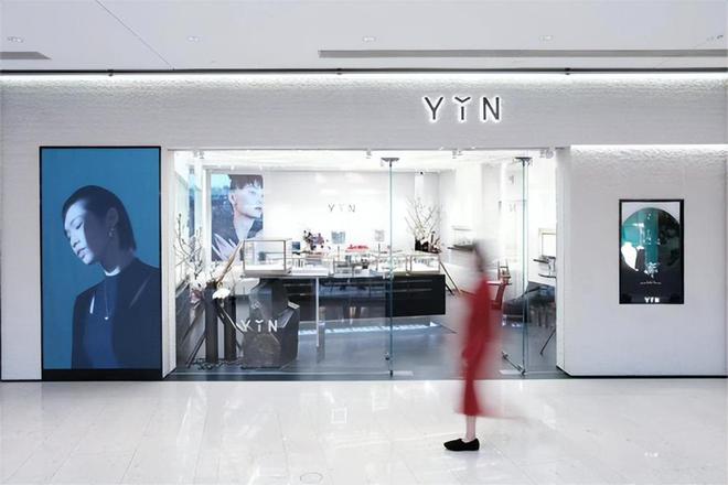 kaiyun网站：北京必逛宝藏商场：王府中环新中式品牌大赏展现东方独有韵味(图8)