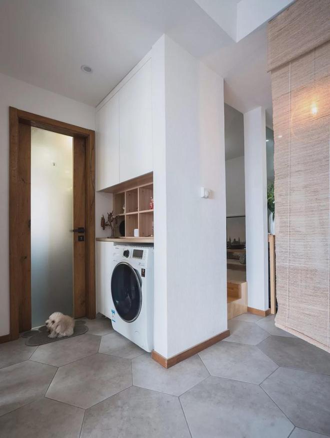 kaiyun网站：88㎡二居小户型设榻榻米茶室尽享宁静雅致品味惬意时光(图8)