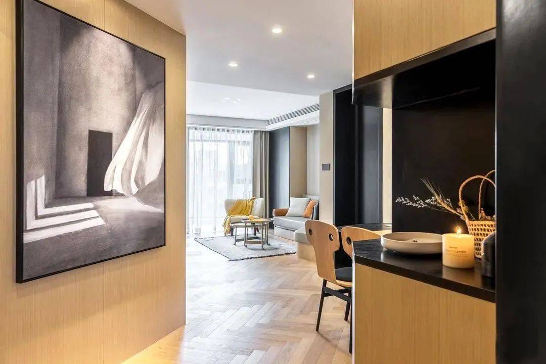 kaiyun网站：89平米带鸡肋不规则阳台她家这样改造效果非