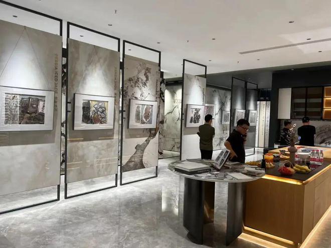 柏拉图学园——左正尧作品展亮相广州罗浮宫家居艺术中心(图5)