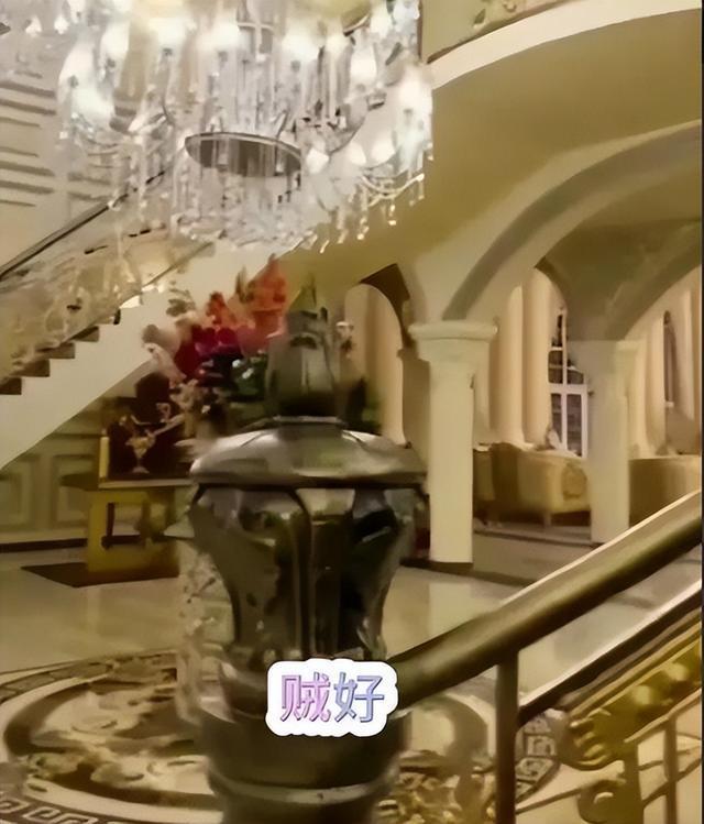 kaiyun入口：赵本山女儿晒新家装修比五星大酒店还豪华有个好爹比啥都管用(图4)