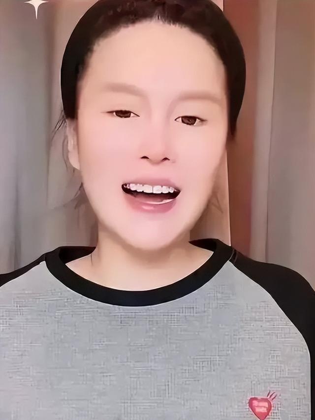 kaiyun入口：赵本山女儿晒新家装修比五星大酒店还豪华有个好爹比啥都管用(图12)