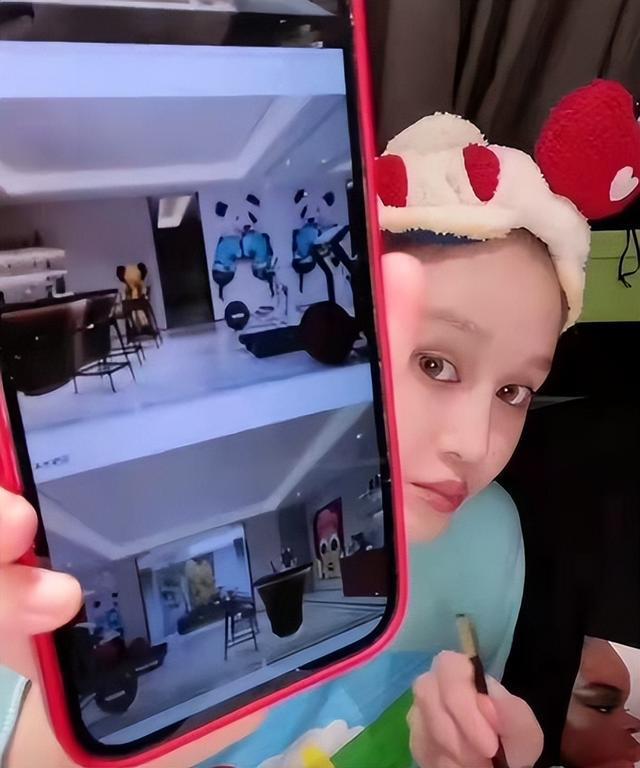 kaiyun入口：赵本山女儿晒新家装修比五星大酒店还豪华有个好爹比啥都管用(图11)