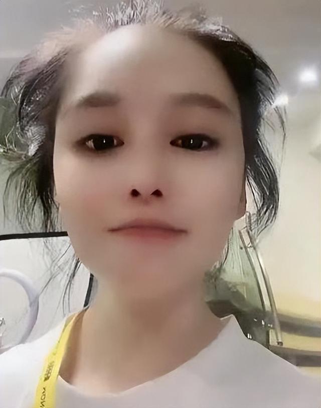 kaiyun入口：赵本山女儿晒新家装修比五星大酒店还豪华有个好爹比啥都管用(图16)