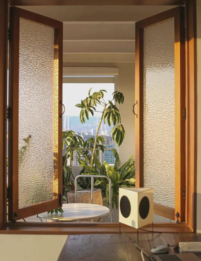 设计师的“自宅”坐拥夕阳的115㎡阳光房美到哭！(图4)