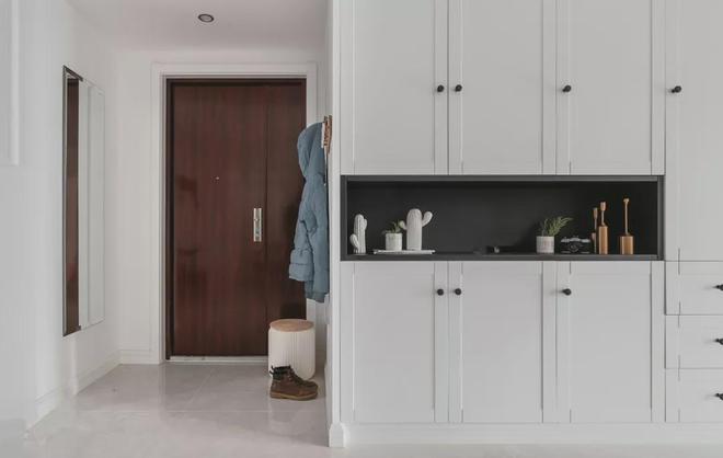 kaiyun入口：家里鞋子多鞋柜这样设计可以放下一整年的鞋真是超实用！(图5)