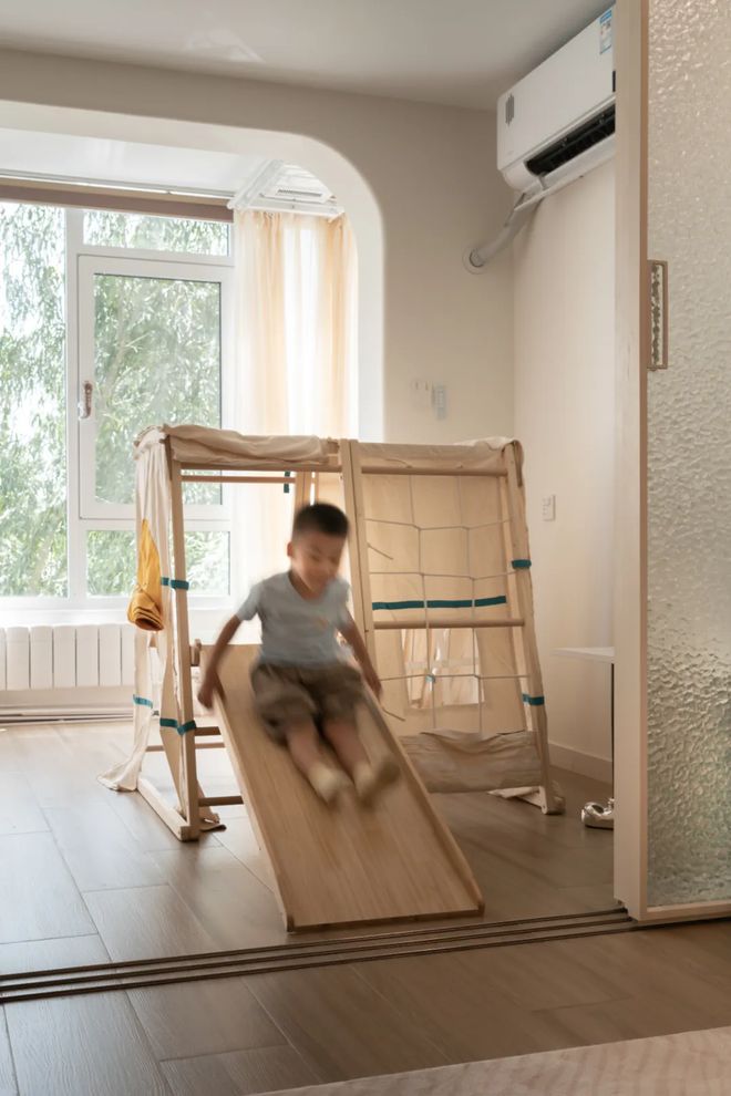 kaiyun入口：78㎡住成130㎡她家凭什么这么显大？(图16)