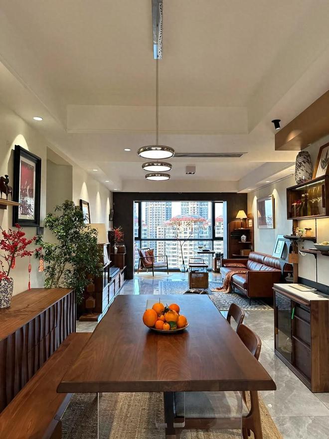 广西一户人家98㎡的家因装修太过高级而走红家里摆设太抢眼！