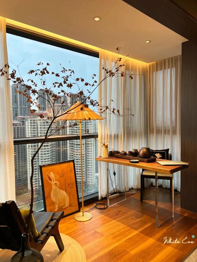 广西一户人家98㎡的家因装修太过高级而走红家里摆设太抢眼！(图4)