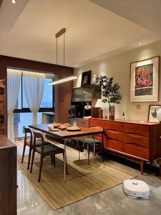 广西一户人家98㎡的家因装修太过高级而走红家里摆设太抢眼！(图7)