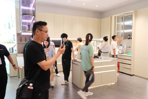 春天整家定制广州建博会解锁财富密码签约不断捷报连连！(图4)