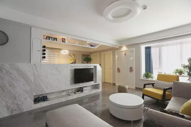 kaiyun入口：90㎡现代简约两居配色清爽高级电视墙一墙三用超赞！(图5)