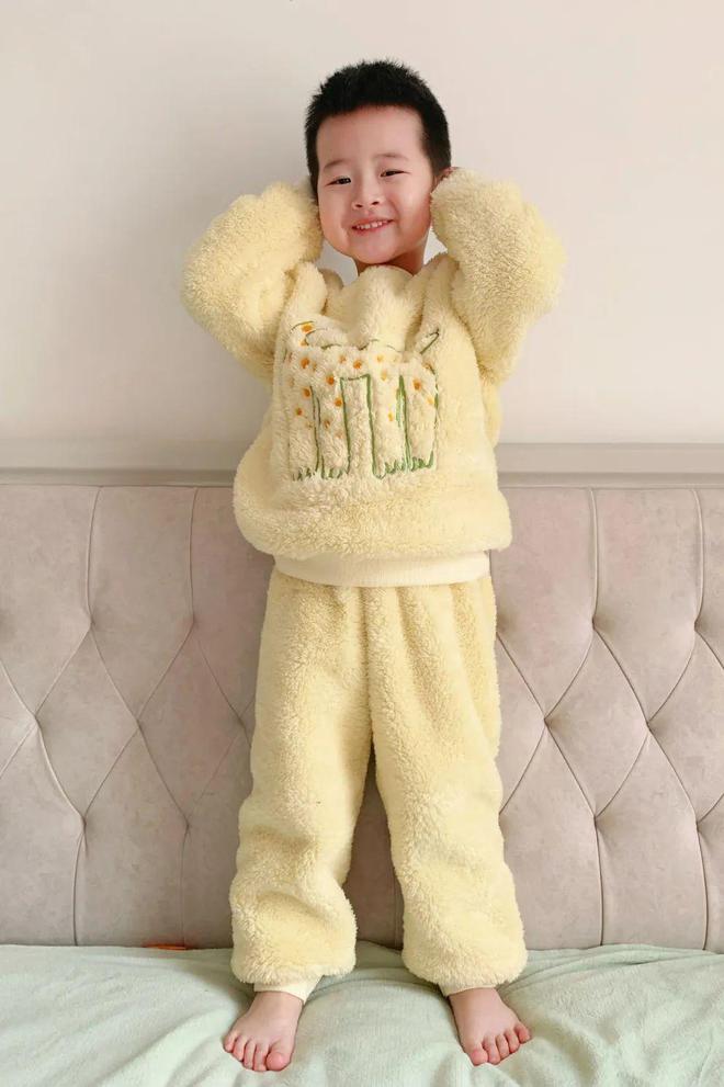 kaiyun网站：反季捡漏！软糯好穿的大牌家居服限时4折清仓(图4)