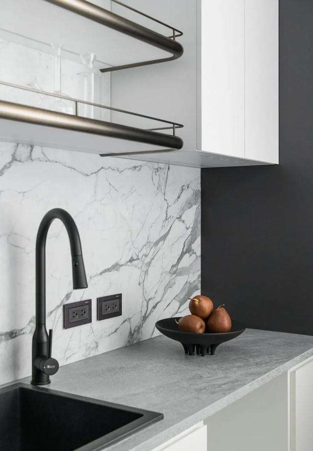 kaiyun入口：从旧到新：老夫妻的110平米家居翻新开启退休新篇章(图6)