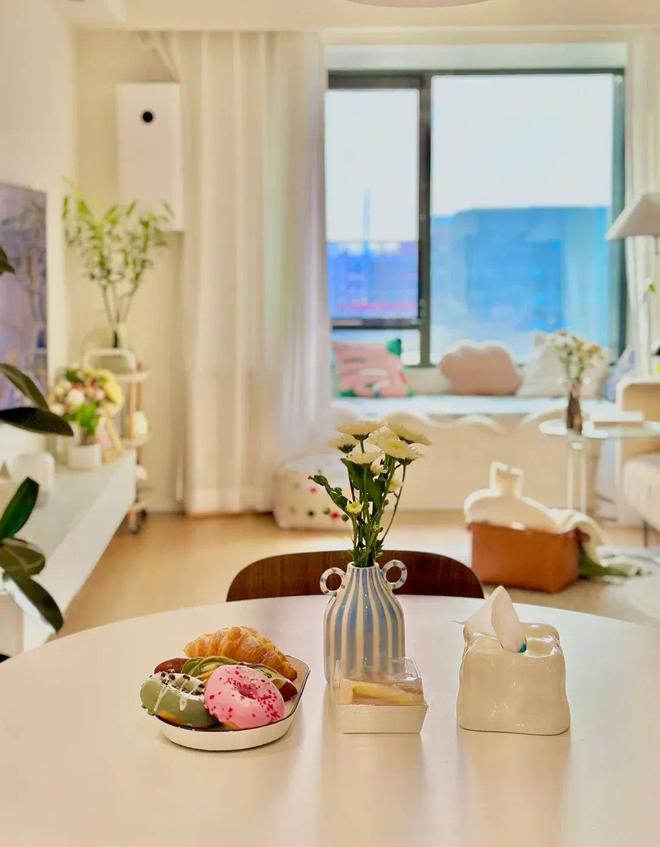 kaiyun：看完51岁阿姨的家：57㎡才知什么叫岁月静好一进门就被治愈了(图9)