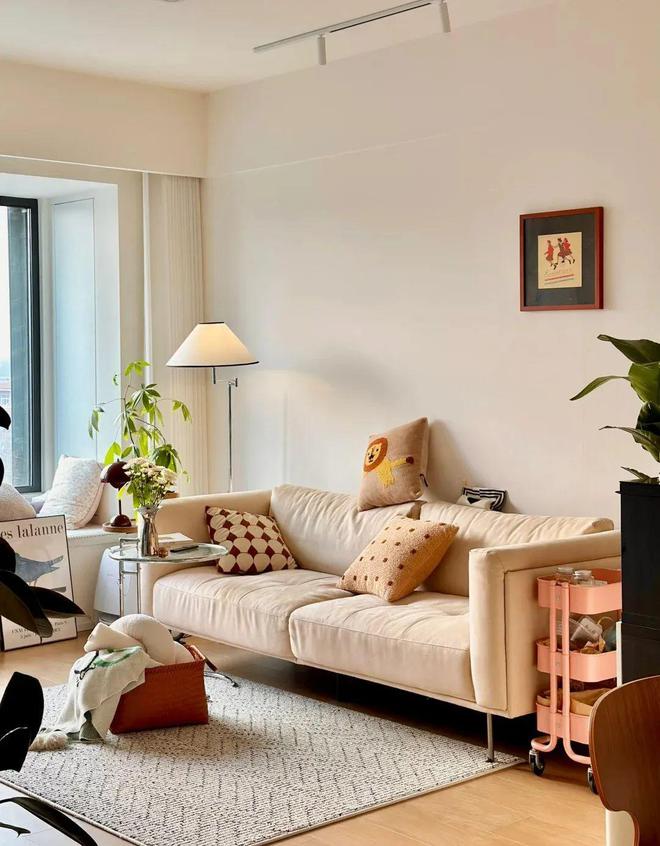 kaiyun：看完51岁阿姨的家：57㎡才知什么叫岁月静好一进门就被治愈了(图2)