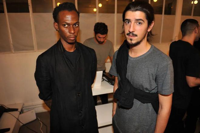 突发：「迪奥DiorxAJ1」的首席设计师离职了(图3)