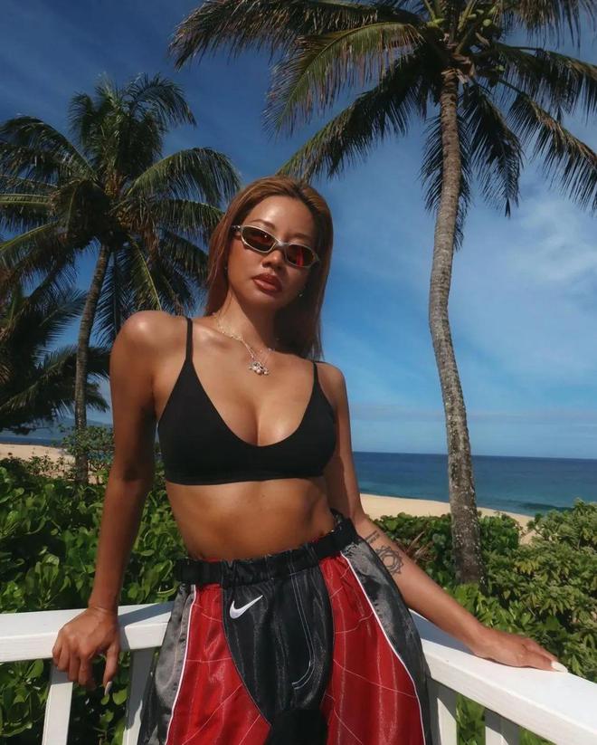 突发：「迪奥DiorxAJ1」的首席设计师离职了(图16)