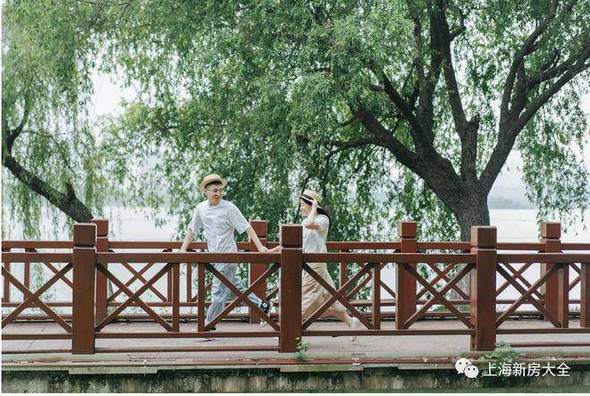 kaiyun：湖光澜庭【上海新房置顶】湖光澜庭售楼预约电话(图12)