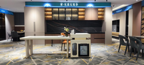 鸿福尚品家居携手中国人保PICC为品牌走进千家万户保驾护航(图2)