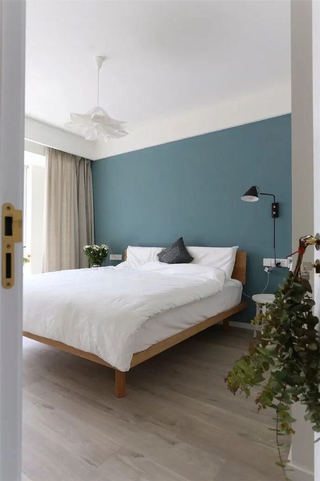 85平两居室装修虽简单却让人眼前一亮干净又舒适！(图5)