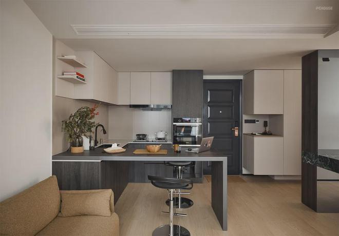 强的可怕！1㎡玄关榨出6大功能我被这个67㎡小家惊呆了！