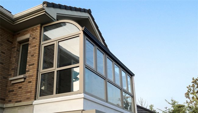 明窗门窗：风雨中的坚固守护夏日里的宁静港湾(图7)