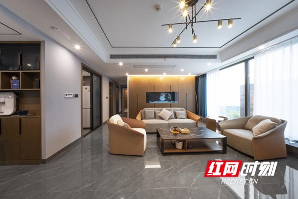 金煌时尚轻奢软装上市设计大咖赋能品质家居生活(图7)