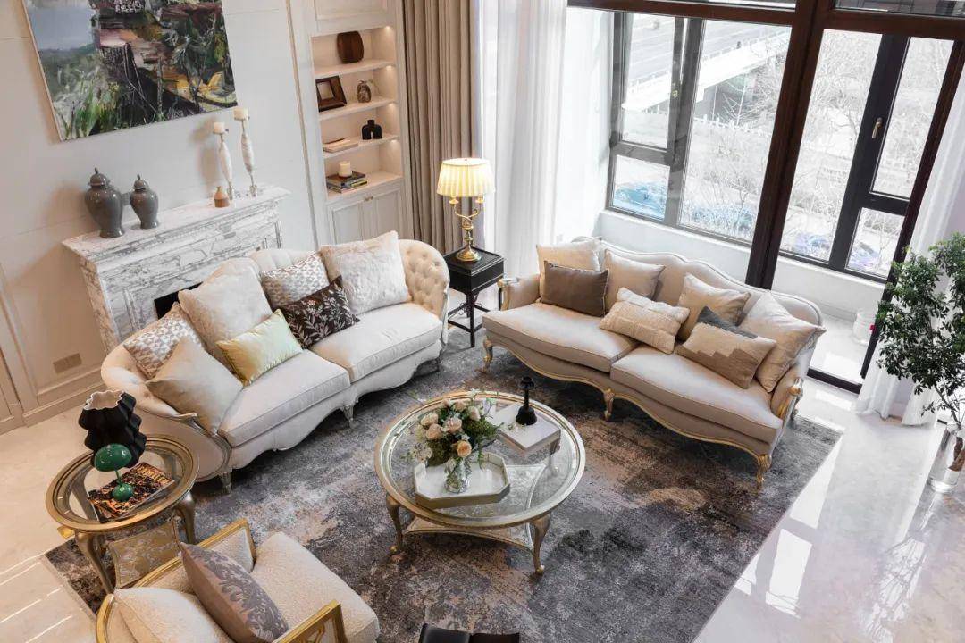 kaiyun入口：200㎡美式风叠拼别墅古典与现代融合交织的雅奢美宅(图3)