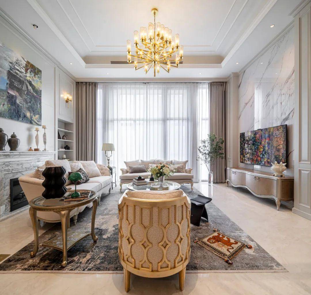 kaiyun入口：200㎡美式风叠拼别墅古典与现代融合交织的雅奢美宅(图7)