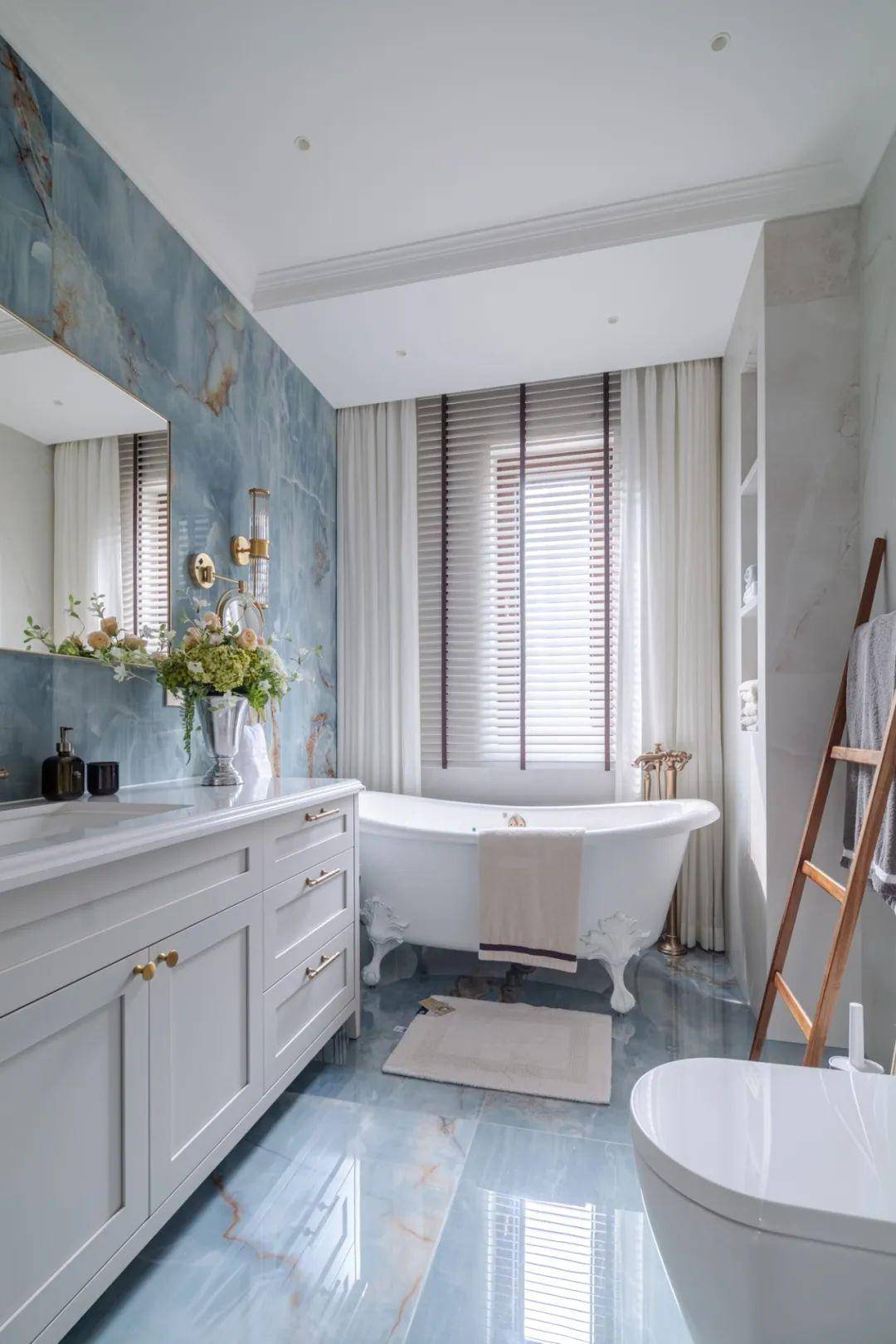 kaiyun入口：200㎡美式风叠拼别墅古典与现代融合交织的雅奢美宅(图26)