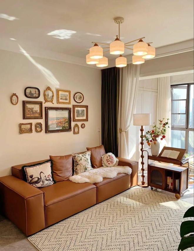 kaiyun网站：微微的法式风格给整个空间增加了一丝浪漫、高级感！(图3)