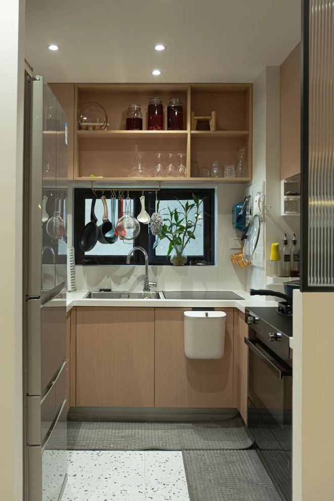 81㎡奶油风小家白天一居室晚上秒变三居室这设计太赞了！(图5)